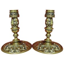 Paire De Bougeoirs En Bronze