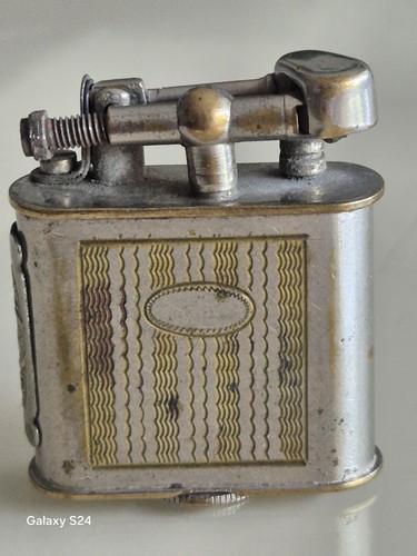 Briquet ancien collection - de,