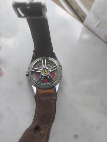 Montre ferrari scuderia - montre,