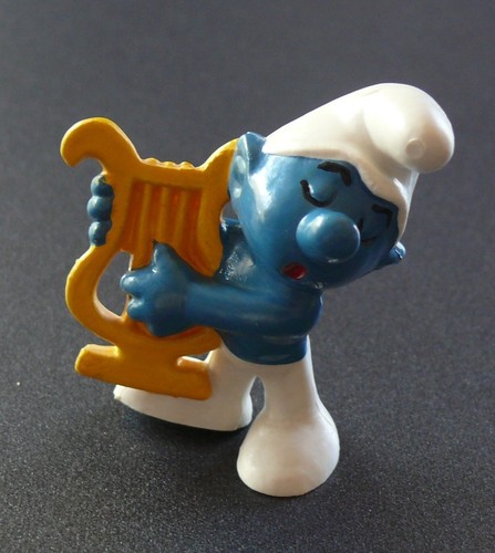 Figurine schtroumpf joueur - figurine,