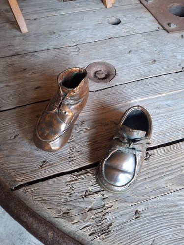 Petites chaussures - petites,