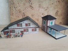 MAQUETTE DIORAMA MAISON, BATIMENT. EN BOIS