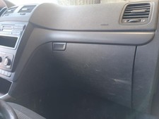 Boite a gants SKODA YETI PHASE 1 5L1857121A9B9