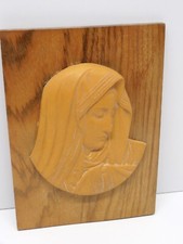-TERRE CUITE PROFIL SAINTE VIERGE signé ESCUDEROS sur planche BOIS RELIGION D