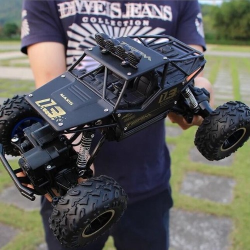 Voiture tout terrain 4x4 - voiture,