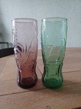 2 verres  Coca Cola  prune et