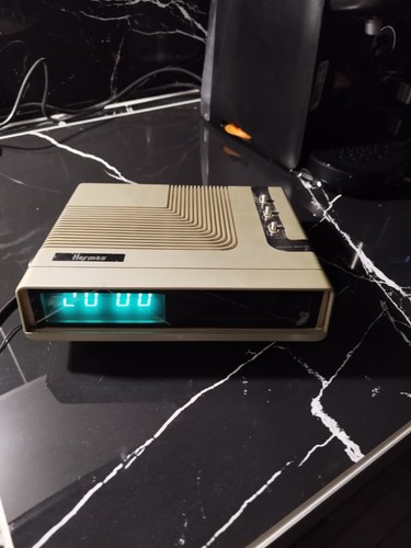 Rare radio reveil - rare,