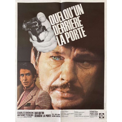 Quelqu derriere porte - derriere, la