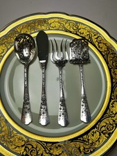 Service à mignardises en