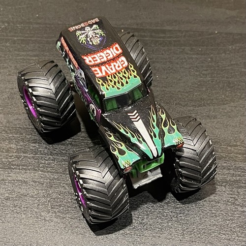 Hot wheels grave - hot, digger