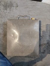 Ancien bidon d'huile ou essence . garage auto voiture