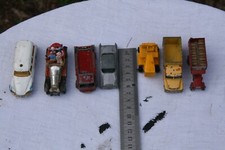 lot de petites voitures miniatures jouets **