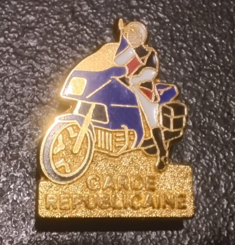 Pin gendarmerie motard - gendarmerie,