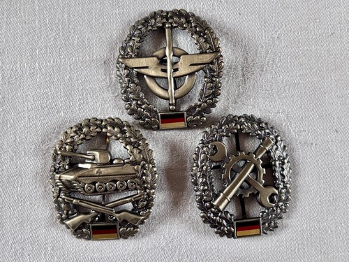 Militaria lot agrafes - lot,