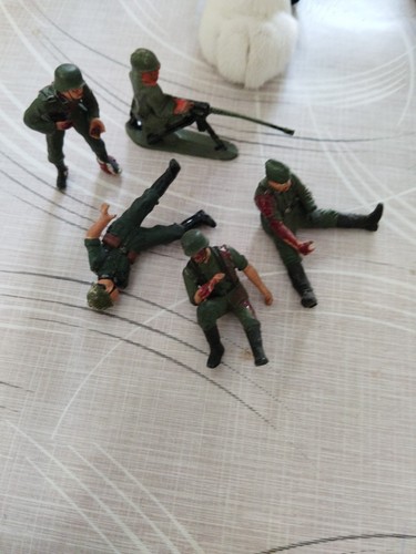 Lot figurines soldats - 5,