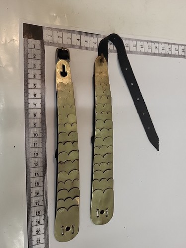Silver tone scale - silver, chain
