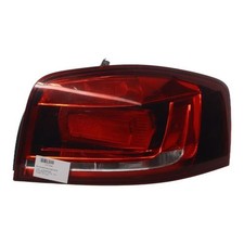 Feu arriere principal droit