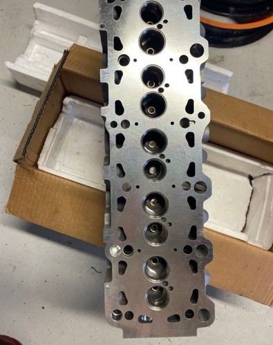 Culasse nue 5 tdi - 2.5,