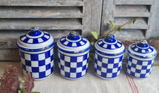 4 ANCIENS POTS A EPICES EMAILLES DECOR DAMIERS BLEUS ET BLANC STYLE LUSTUCRU