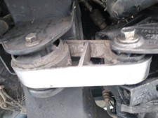 SUPPORT MOTEUR ARRIERE /