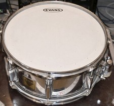 YAMAHA POWER V CAISSE CLAIRE MÉTAL CHROMÉ  /  14 X 6.5 " .