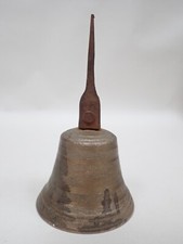 Ancienne petite cloche en