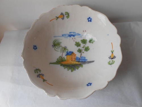 Ancien plat creux - ,