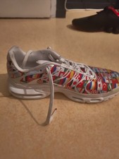 AO5117-100 air max plus coupe du monde 2018