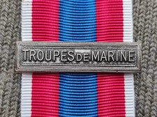 AGRAFE  -  TROUPES  DE  MARINE