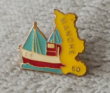 Pins 50 Manche. Bateau Chalutier 