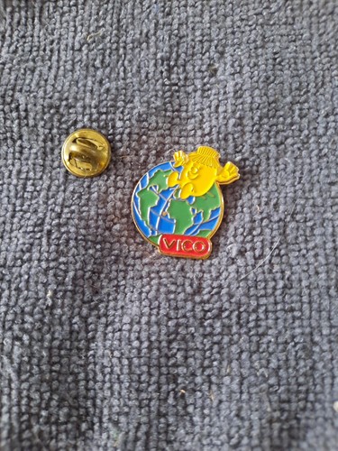 Pin vico pomme de terre - pin's,