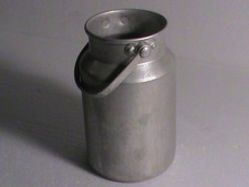 pot à LAIT/ EN ALUMINIUM