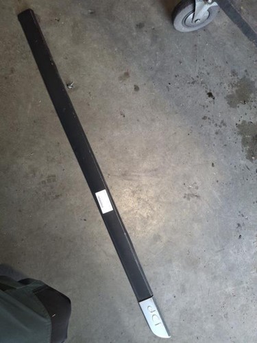 Baguette porte avant droite - avant,