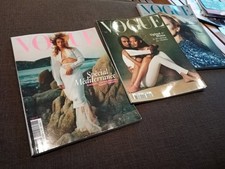 LOT  5 MAGAZINES VOGUE PARIS