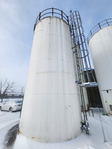 Plastic resin silo 1710 cuft - plastic,