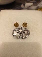 Brevet armée us COMBAT MEDIC BADGE original