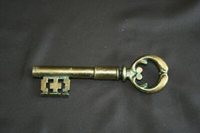 Tire bouchon en bronze - Forme