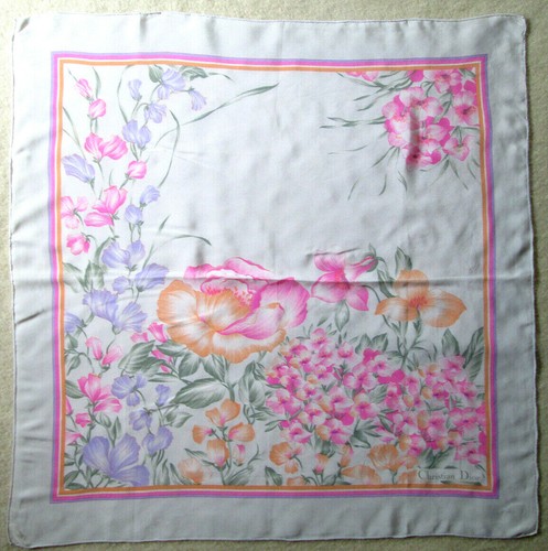 Superbe foulard christian - ,