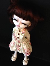 Hujoo doll, girl, closed eyes