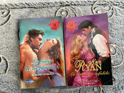 Lot livres harlequin - 2,