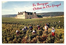 En Bourgogne - Château du Clos Vougeot - Vendangeurs, coiffe, hotte