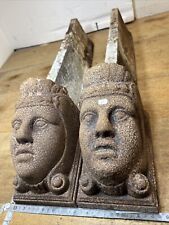 paire de chenets Néoclassiques 22 Kg  Fonte. Décors Femme Cheminée Ancienne