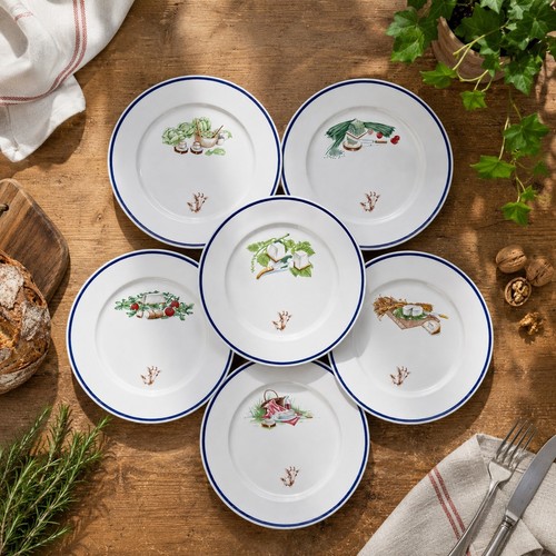 Lot assiettes à - 6,