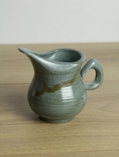 Joli petit pichet type