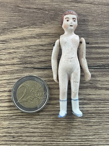 Ancienne poupée mignonette - , en