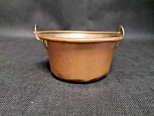 Jolie petite marmite en cuivre