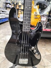 Guitare basse électrique