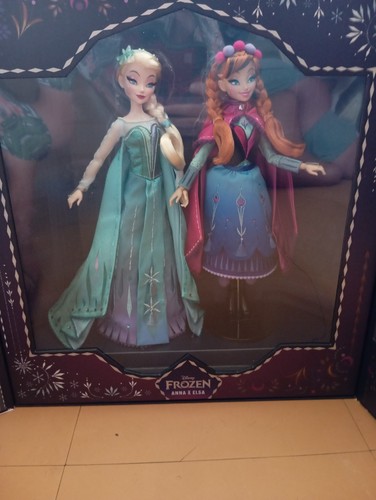 Disney store live acion