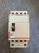 CONTACTEUR DE PUISSANCE BOBINE 230 V~ LEXIC - 4P - 250 V~ - 25 A Réf 04148.