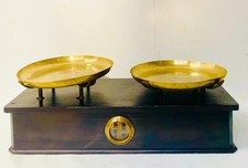 balance de pharmacien époque